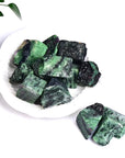 Rubino Zoisite origine Tanzania - Energia positiva, autostima ed evoluzione interiore | Scopri su Clorophilla Shop
