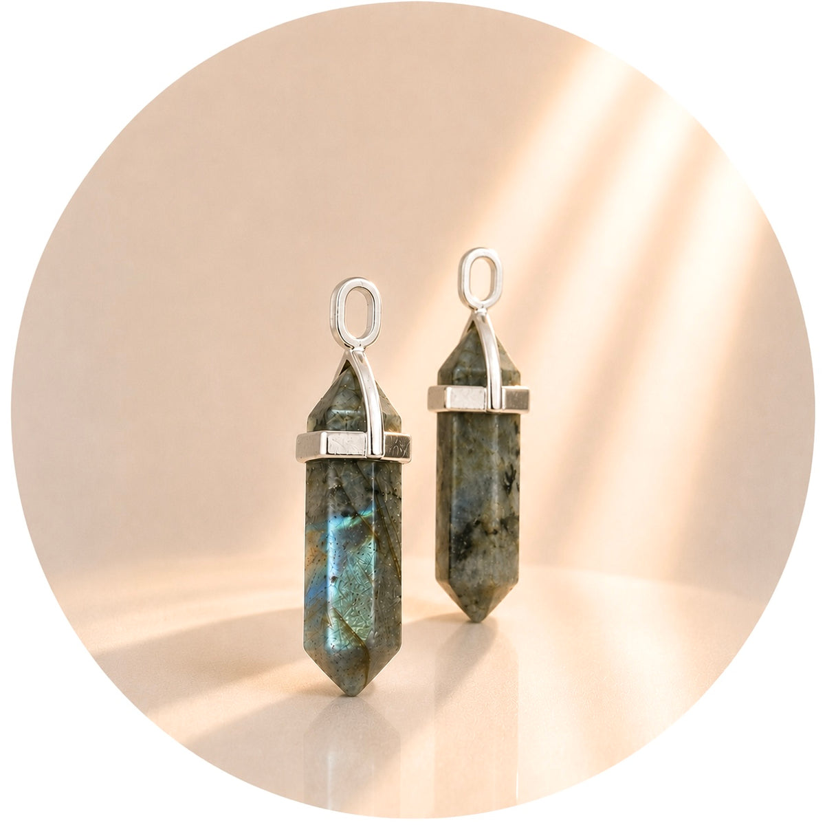 CIONDOLO PRISMA IN LABRADORITE - Protezione e trasformazione | Scopri su Clorophilla Shop