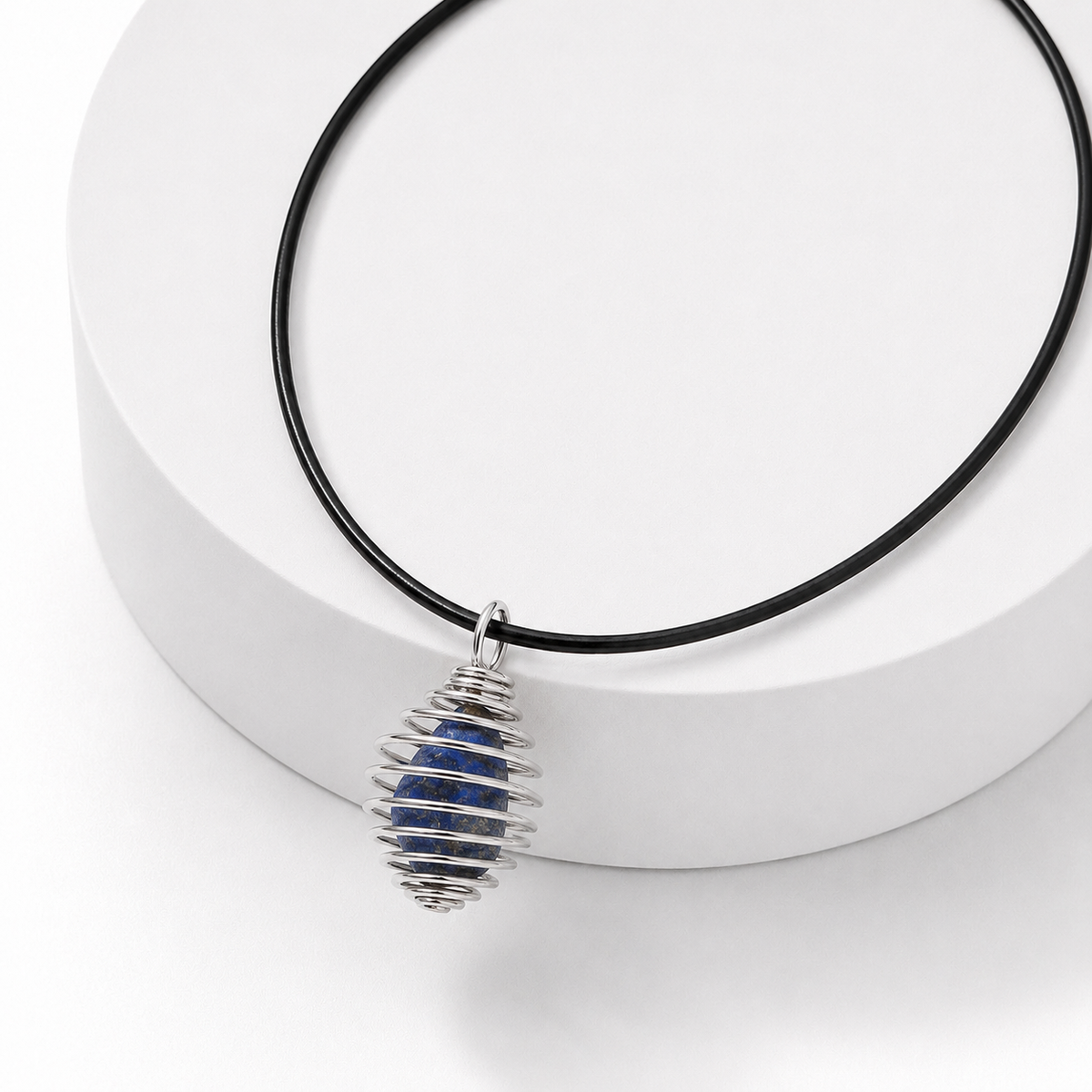 COLLANA GABBIETTA CON LAPISLAZZULI - Equilibrio e Guarigione | Scopri su Clorophilla Shop