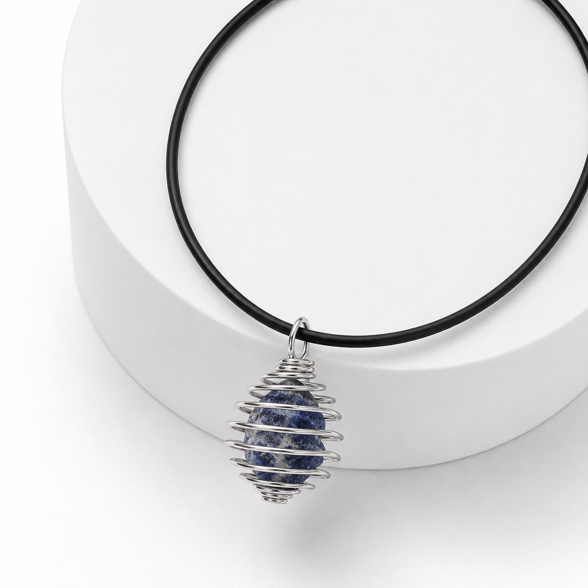 COLLANA GABBIETTA CON SODALITE - Chiarezza mentale, comunicazione e intuizione | Scopri su Clorophilla Shop