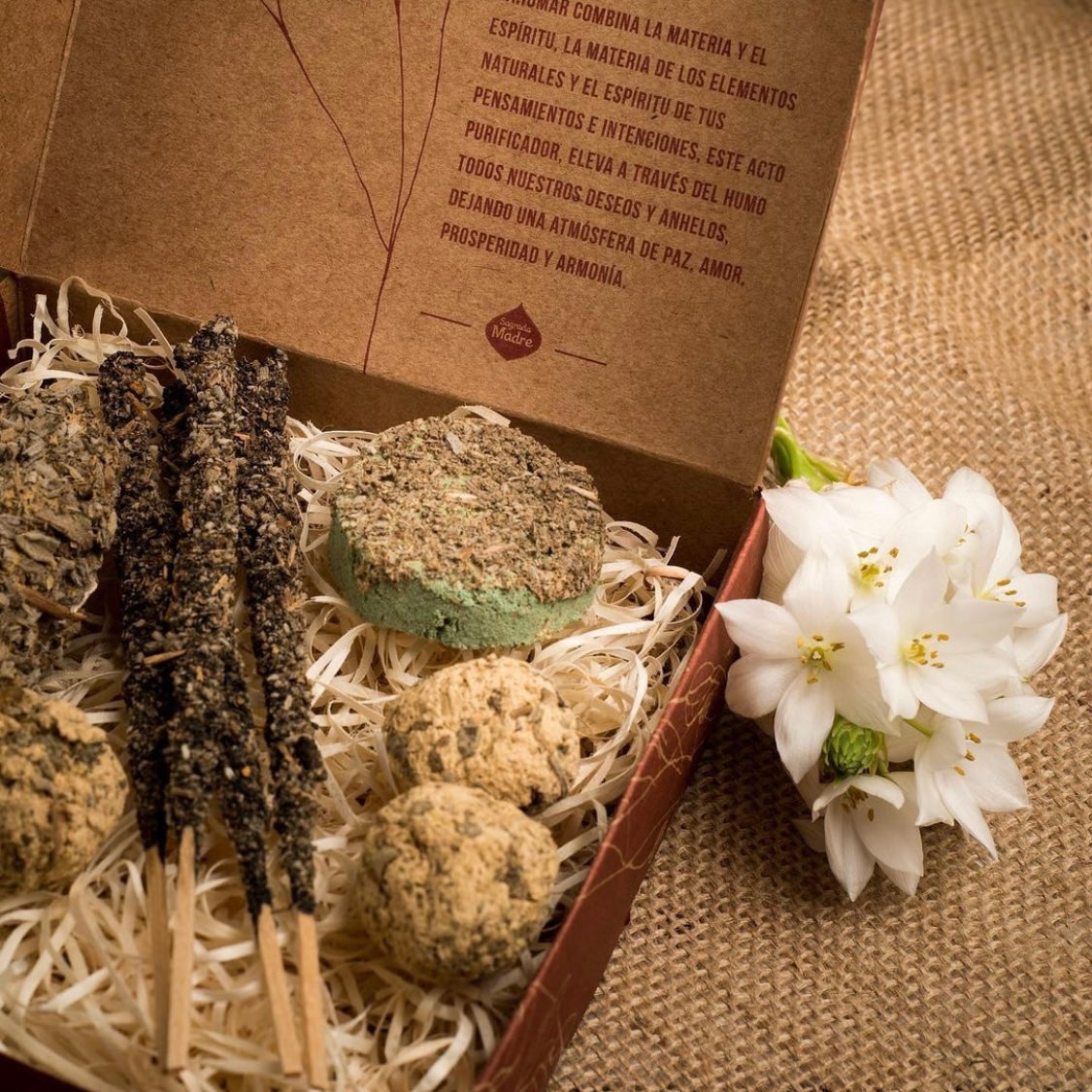 SAGRADA MADRE KIT INCENSO HERBAL - Protezione e Guarigione | Scopri su Clorophilla Shop