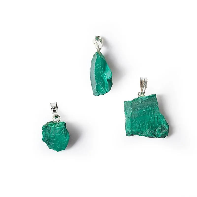 CIONDOLO IN MALACHITE GREZZA - Trasformazione, protezione e crescita personale | Scopri su Clorophilla Shop