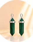 CIONDOLO PRISMA IN MALACHITE SINTETICA - Trasformazione, protezione e crescita personale | Scopri su Clorophilla Shop