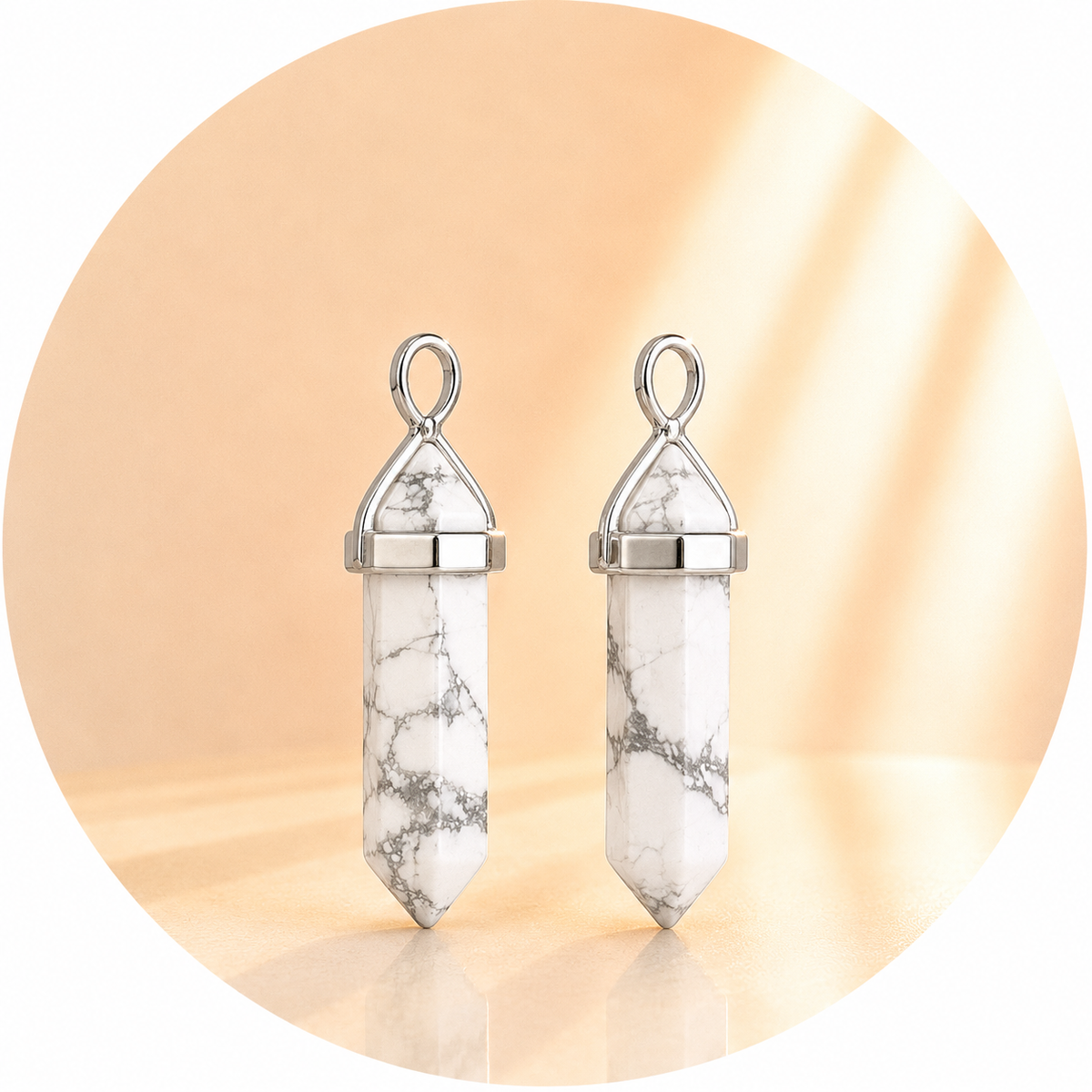 CIONDOLO PRISMA IN HOWLITE - Calma, pazienza e rilassamento | Scopri su Clorophilla Shop