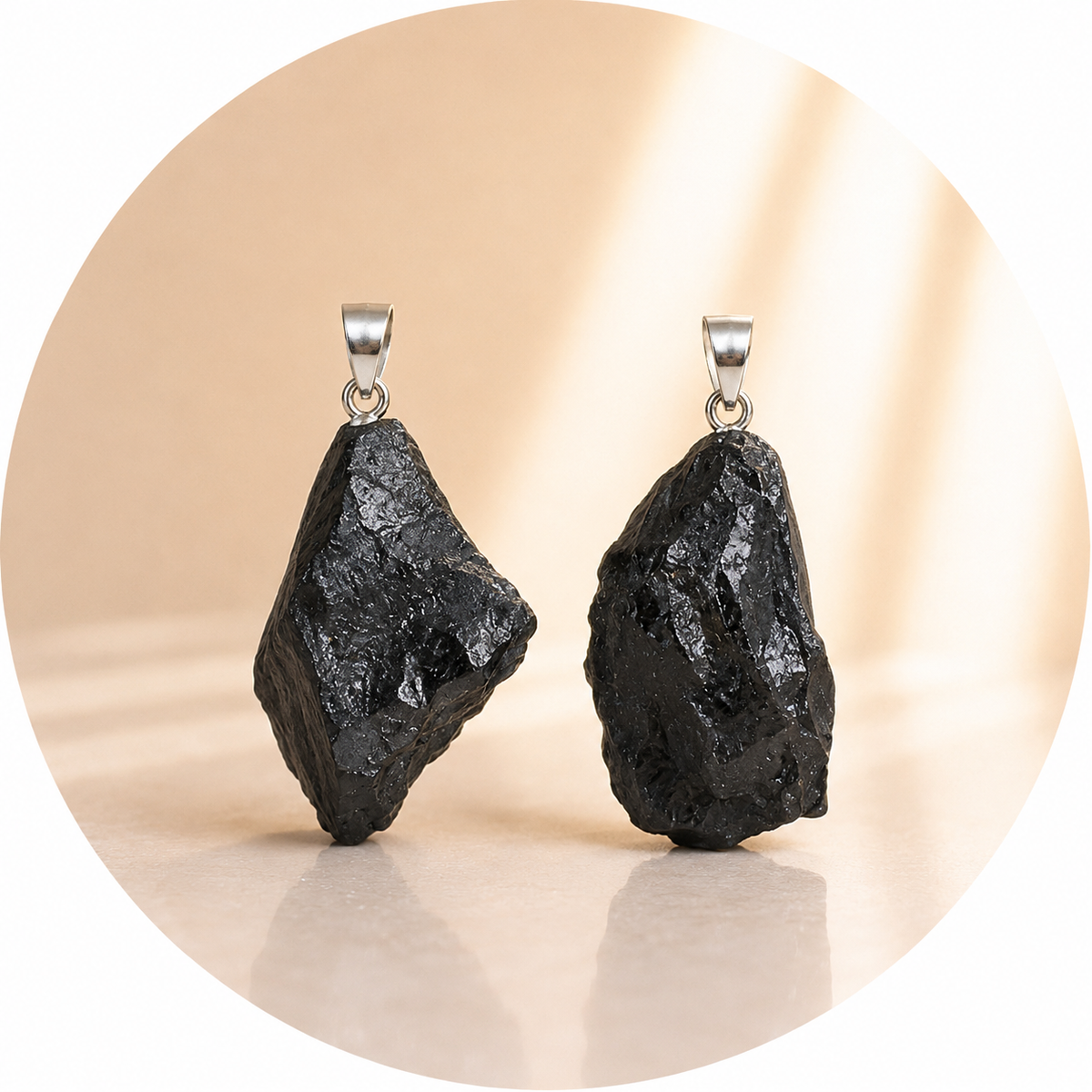 CIONDOLO IN SHUNGITE GREZZA - Protezione, radicamento e purificazione | Scopri su Clorophilla Shop