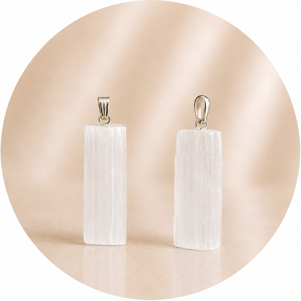 CIONDOLO IN SELENITE GREZZA - Purificazione, pace interiore e armonia | Scopri su Clorophilla Shop