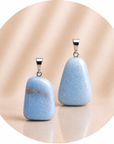CIONDOLO IN ANGELITE BURATTATA - Calma, serenità e pace interiore | Scopri su Clorophilla Shop