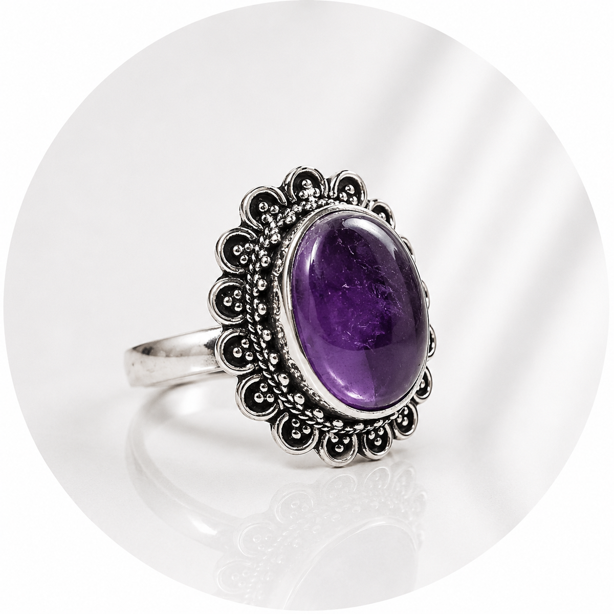 ANELLO FIORE CON AMETISTA IN OTTONE - Calma e rilassamento | Scopri su Clorophilla Shop