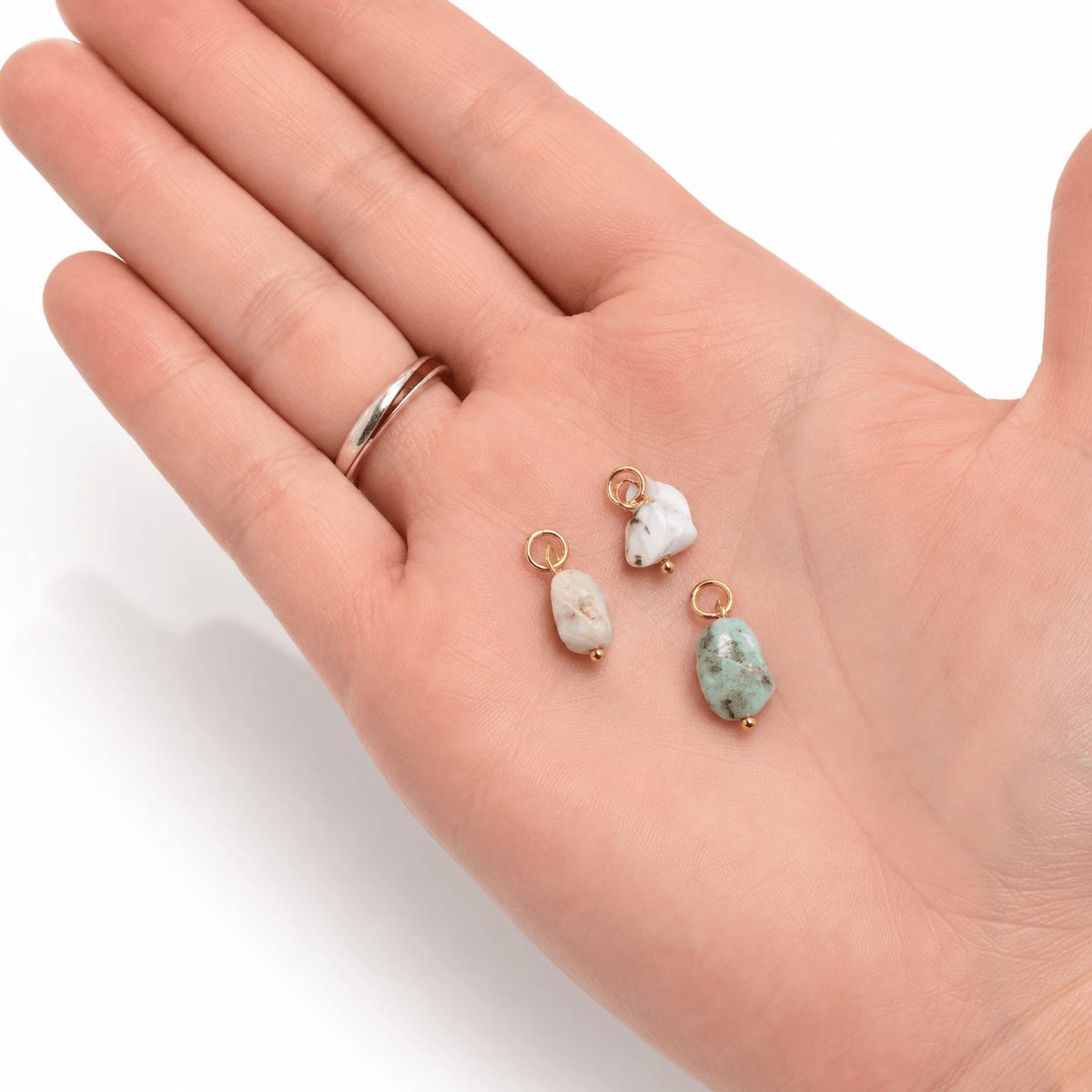 Ciondolo Mini in Pepita di Larimar Naturale - Serenità ed equilibrio - Clorophilla Shop