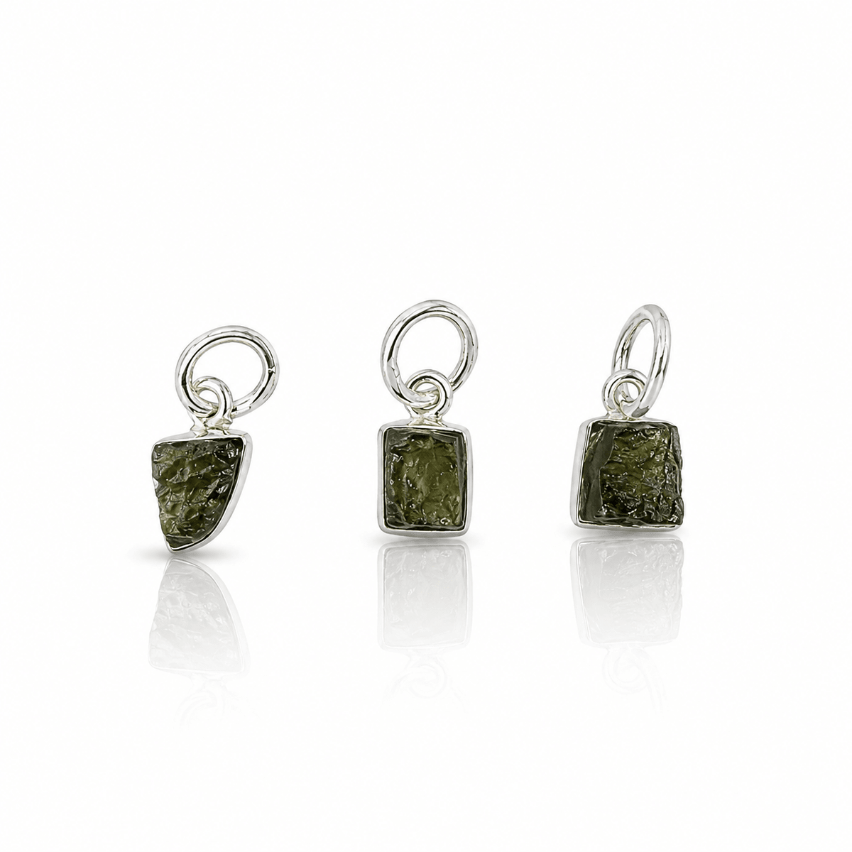 CIONDOLO MOLDAVITE NATURALE IN ARGENTO 925 - Cambiamento e trasformazione - Clorophilla Shop