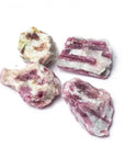 Tormalina Rosa Grezza con Quarzo Origine Brasile - Pietra 3/6cm | Scopri su Clorophilla Shop